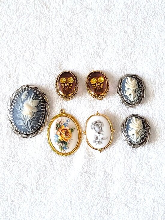 Whiting & Davis Jewelry - Whiting & Davis Floral Collection